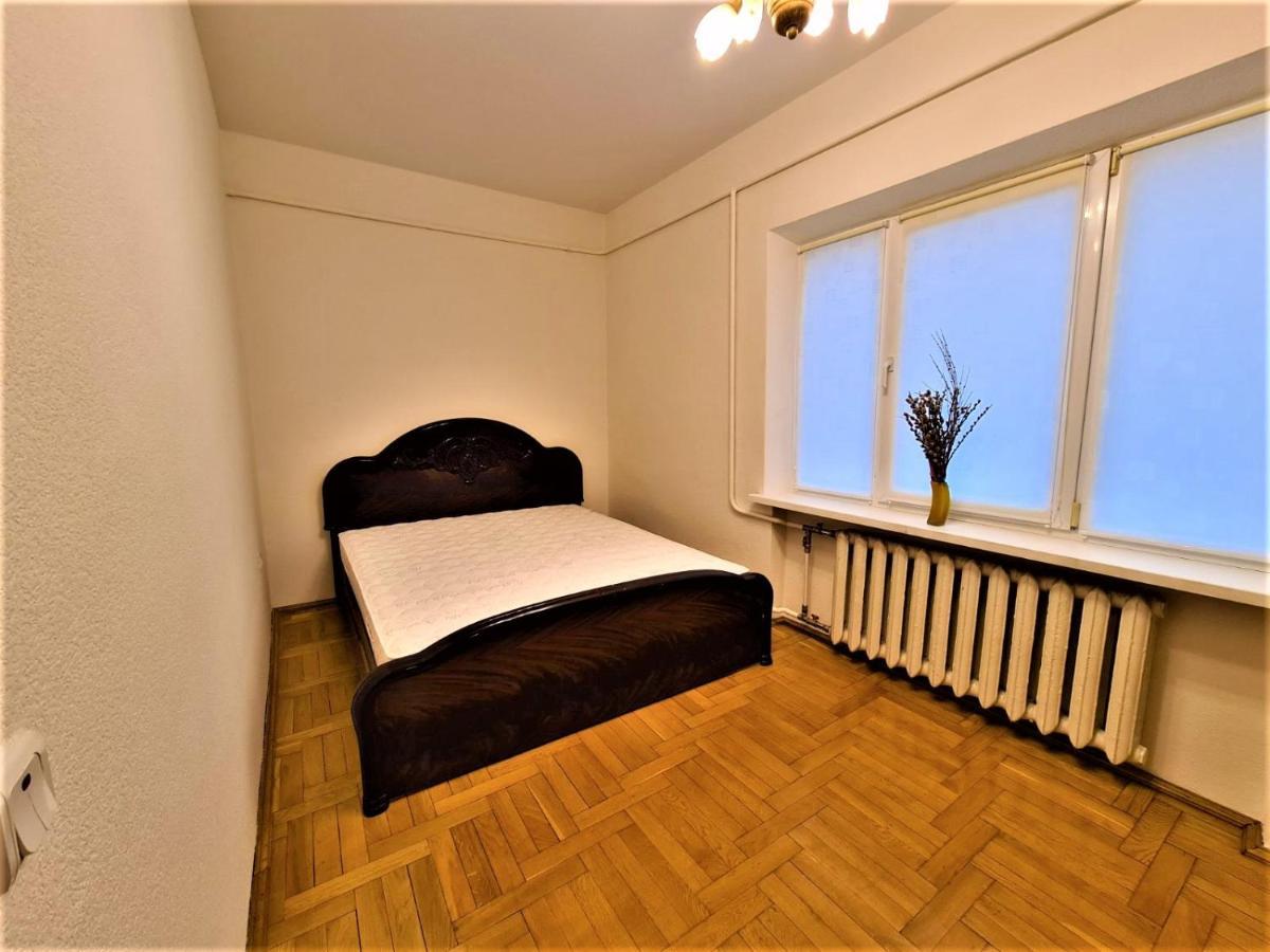 82-Avenue Apartment Chernivtsi Exterior photo